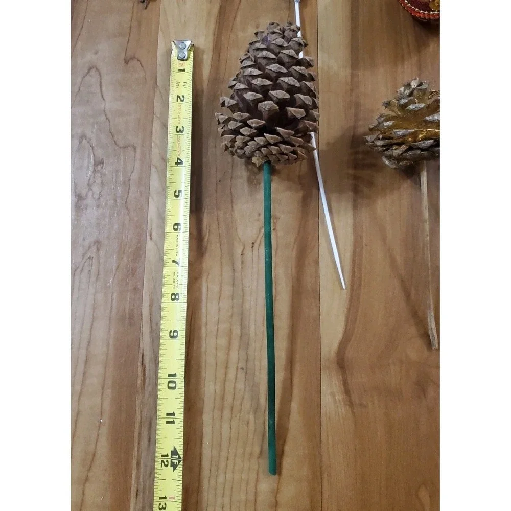 Lot Of Christmas Floral Picks‎ Pinecones Maple Clips Lot Of 18